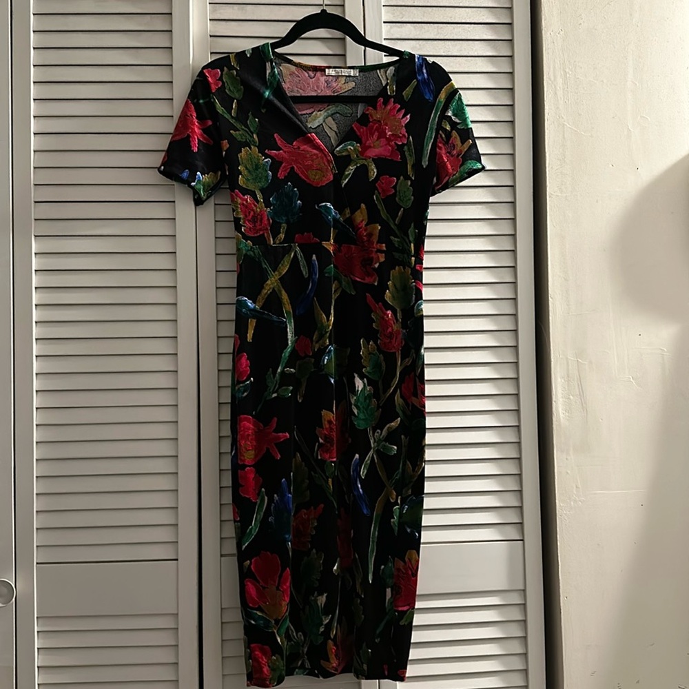 ZARA floral velvet stretch dress - Size Medium